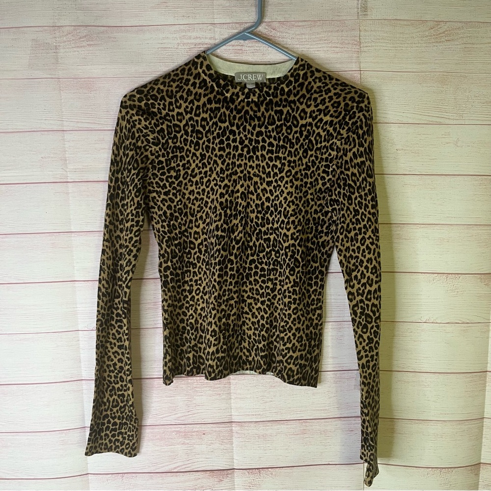 J.Crew 100% Wool Carolyn Fitted Crewneck Leopard Sweater Size Small